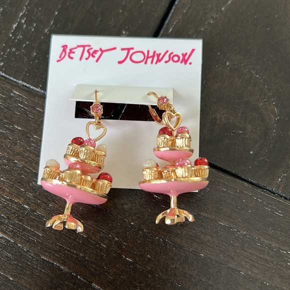 Betsey Johnson Earrings - Picture 6 of 8